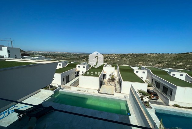 Tweedehands - Villa -
Rojales - Inland