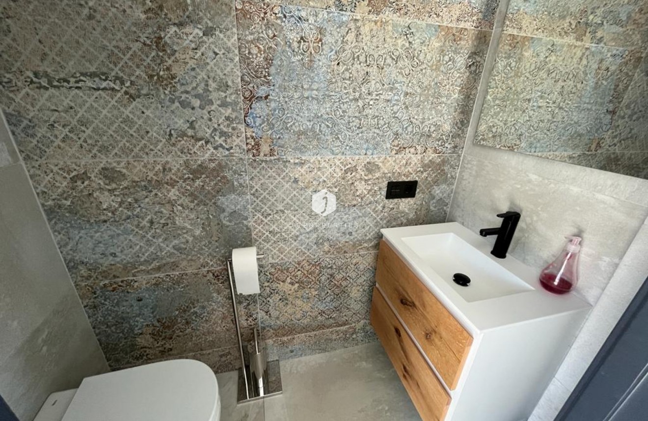 Tweedehands - Villa -
Rojales - Inland