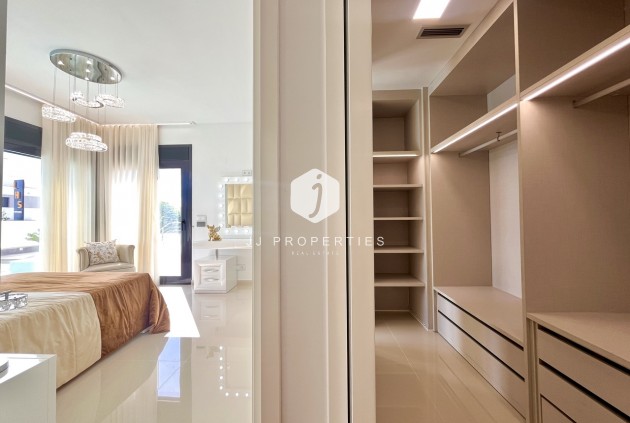 Tweedehands - Villa -
San Miguel de Salinas - Inland