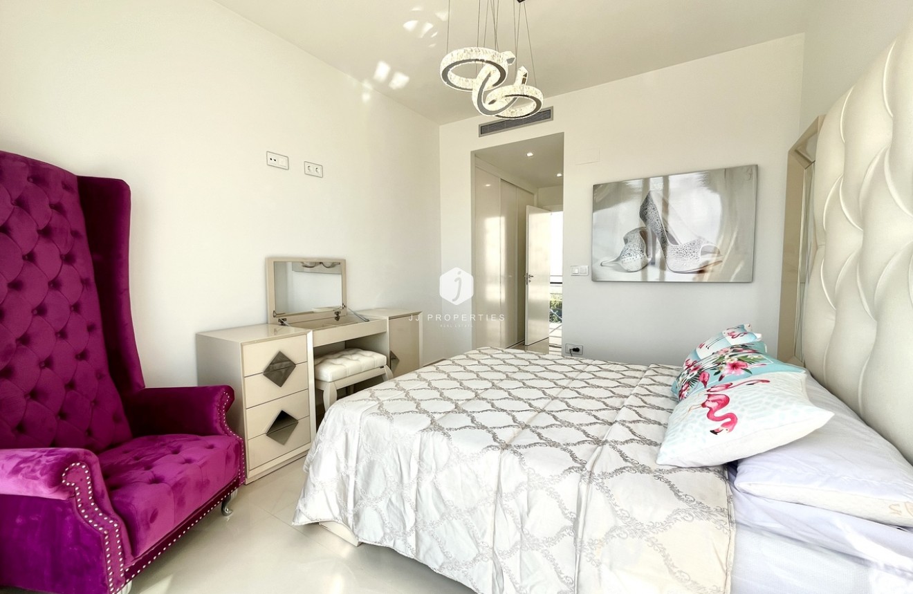 Tweedehands - Villa -
San Miguel de Salinas - Inland