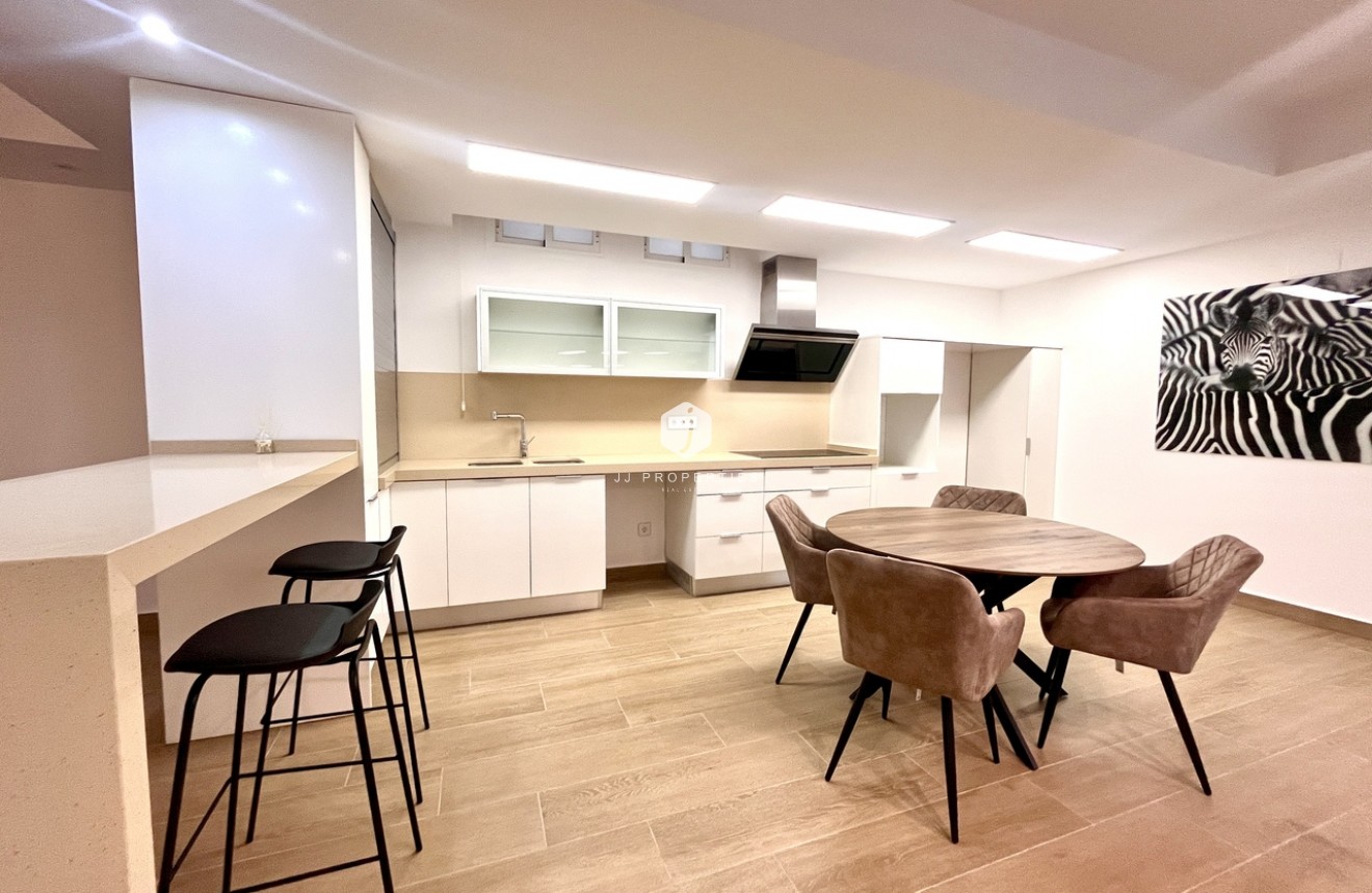 Tweedehands - Villa -
San Miguel de Salinas - Inland