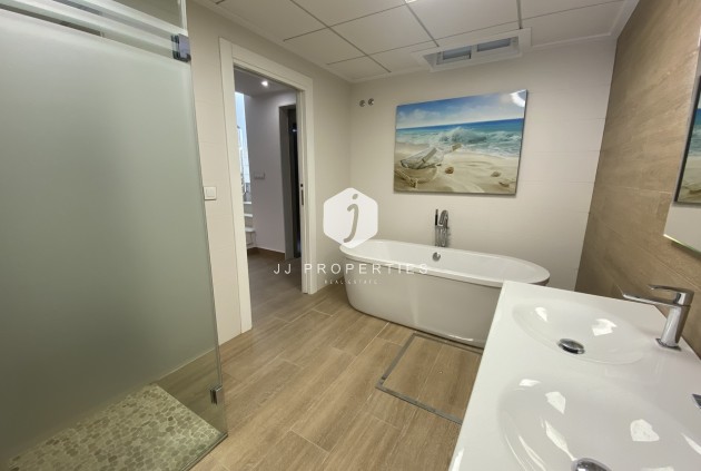 Tweedehands - Villa -
San Miguel de Salinas - Inland