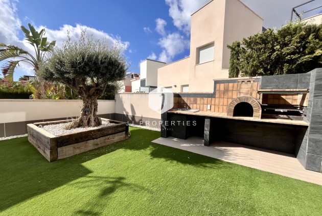 Tweedehands - Villa -
San Miguel de Salinas - Inland