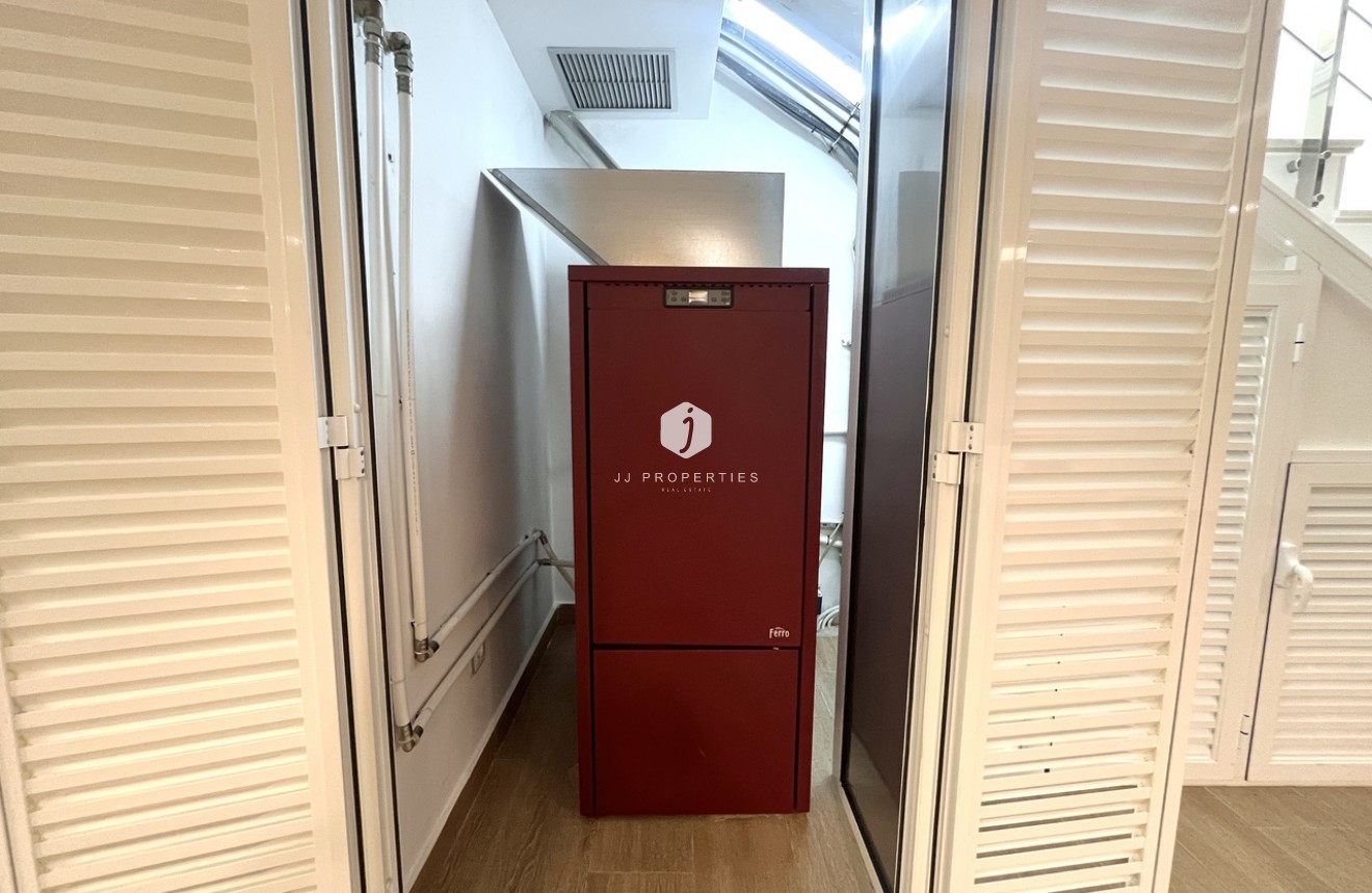 Tweedehands - Villa -
San Miguel de Salinas - Inland