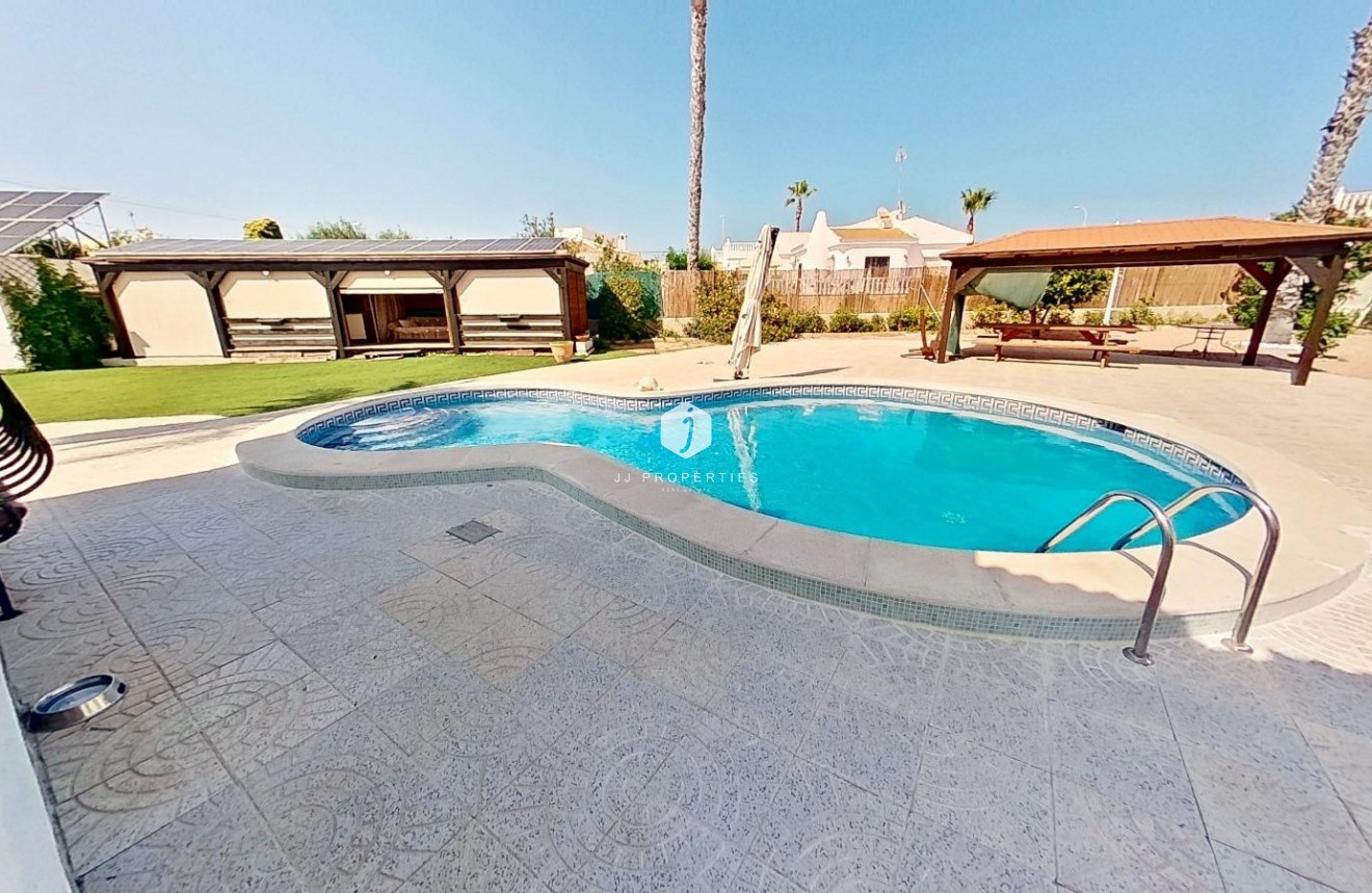 Tweedehands - Villa -
Torrevieja - San luis