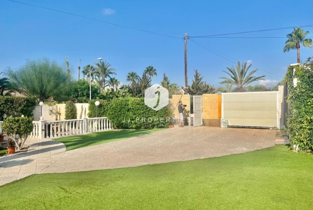 Tweedehands - Villa -
Torrevieja - San luis