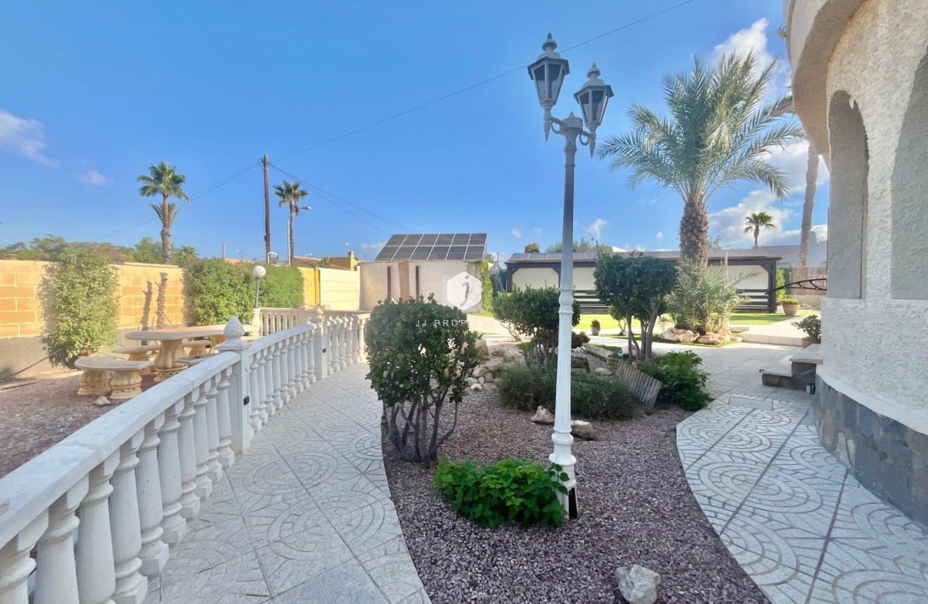 Tweedehands - Villa -
Torrevieja - San luis