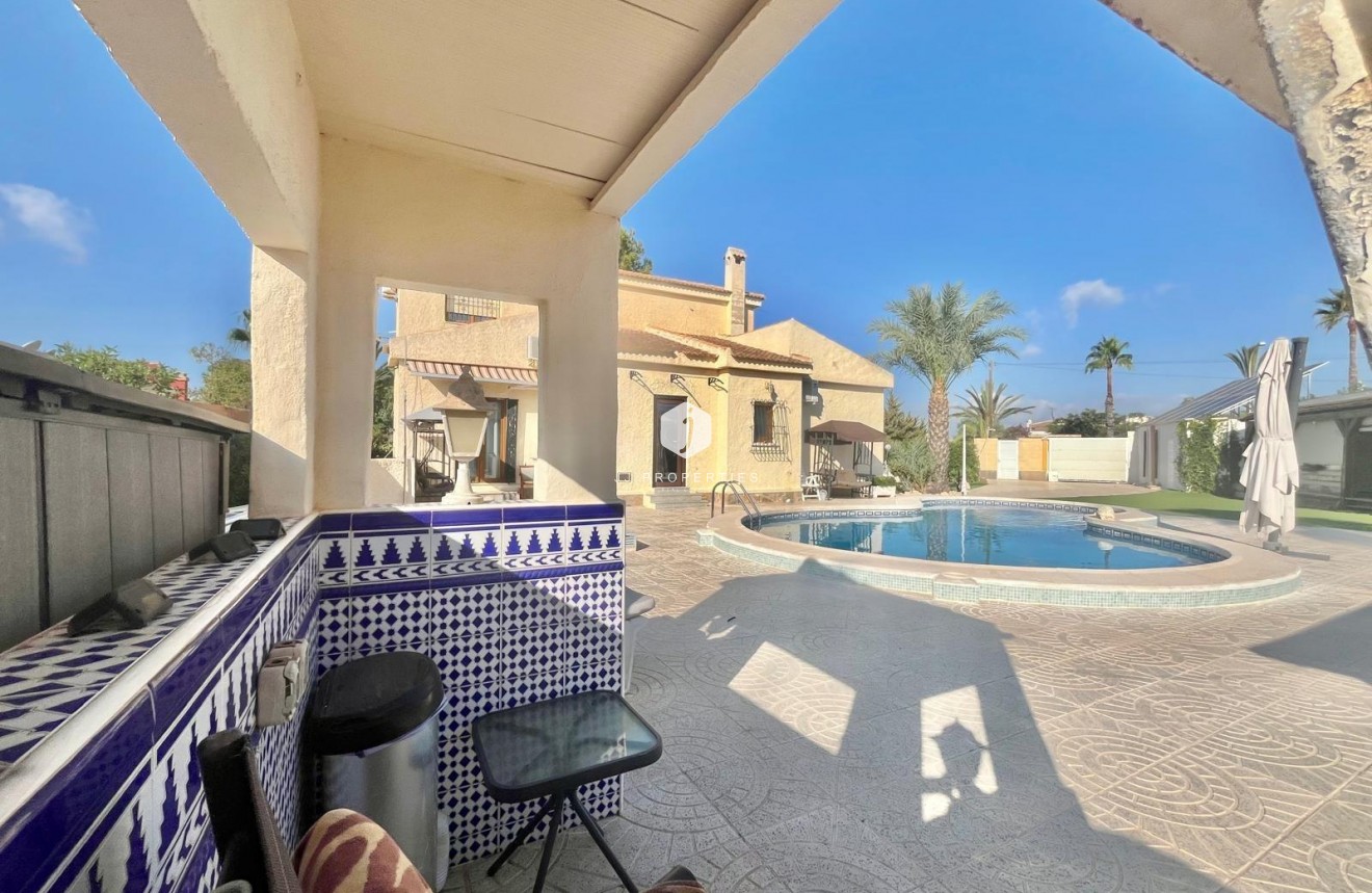 Tweedehands - Villa -
Torrevieja - San luis