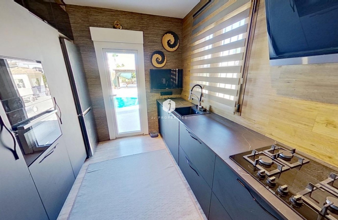 Tweedehands - Villa -
Torrevieja - San luis