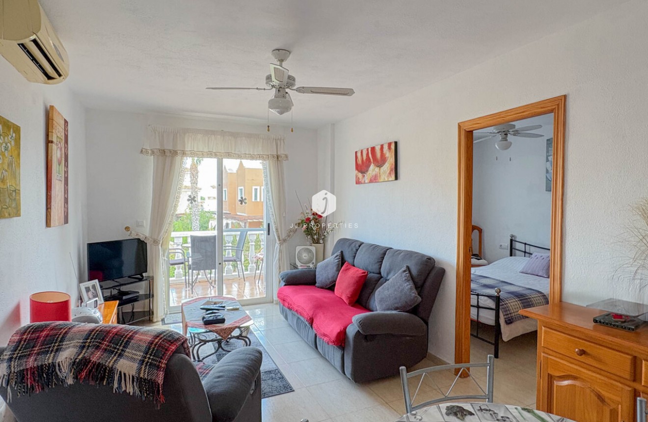 Tweedehands - Appartement / flat -
Los Balcones - Costa Blanca