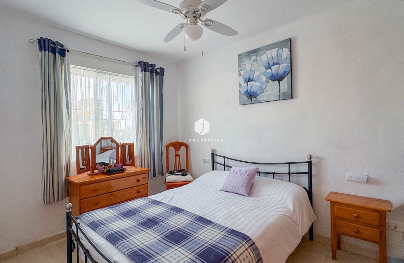 Tweedehands - Appartement / flat -
Los Balcones - Costa Blanca