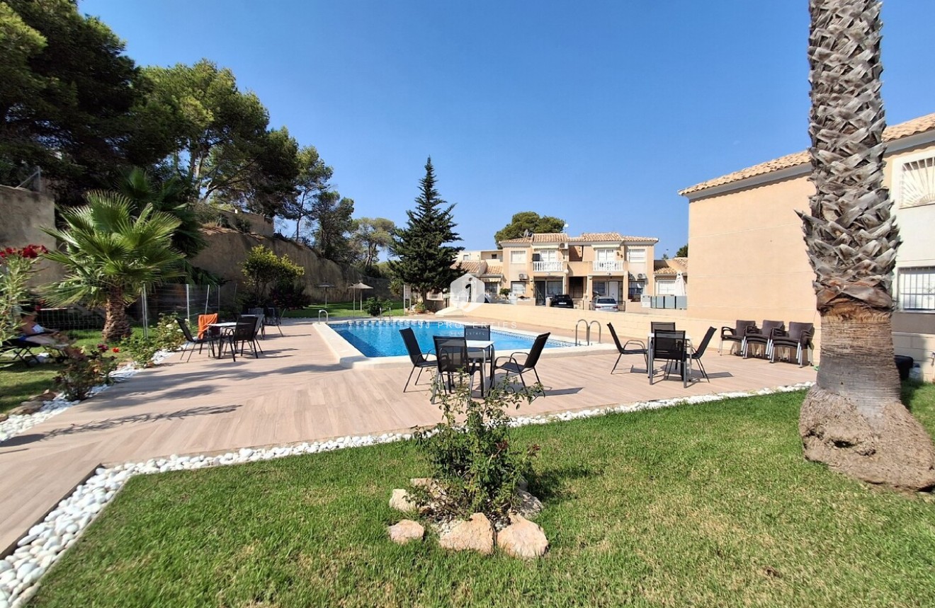 Tweedehands - Appartement / flat -
Los Balcones - Costa Blanca