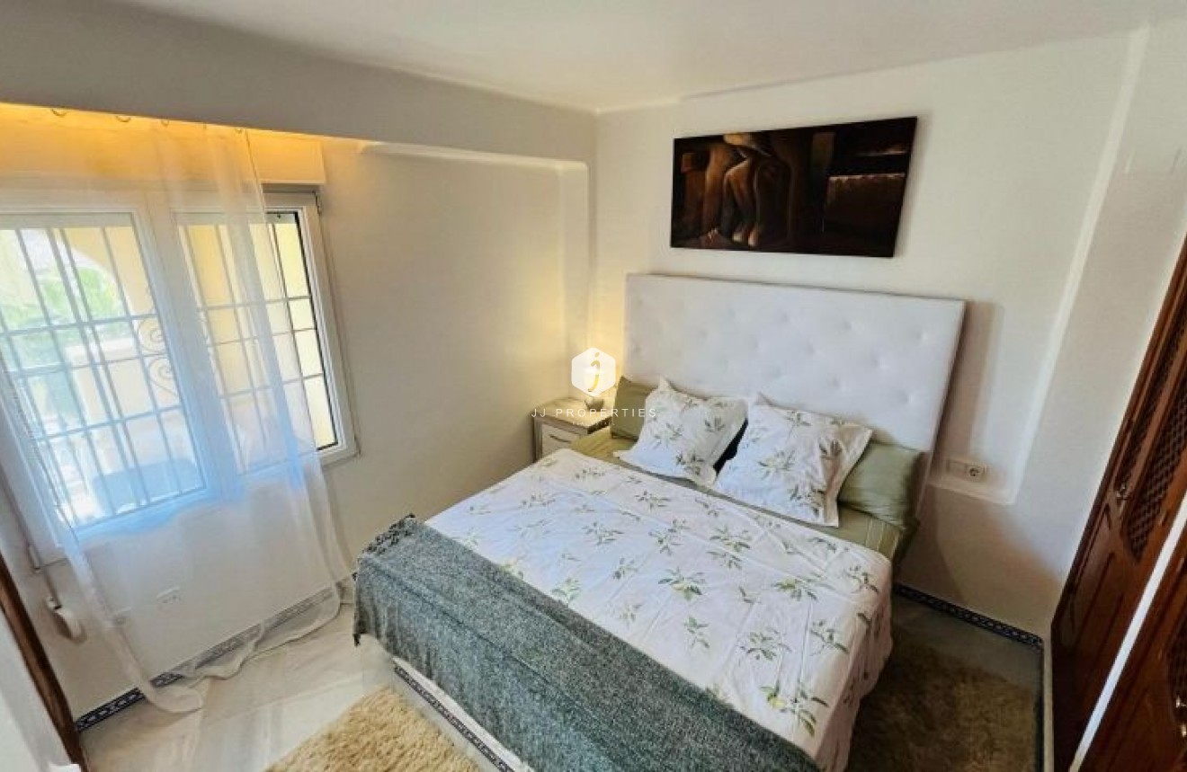 Tweedehands - Appartement / flat -
Torrevieja - Costa Blanca