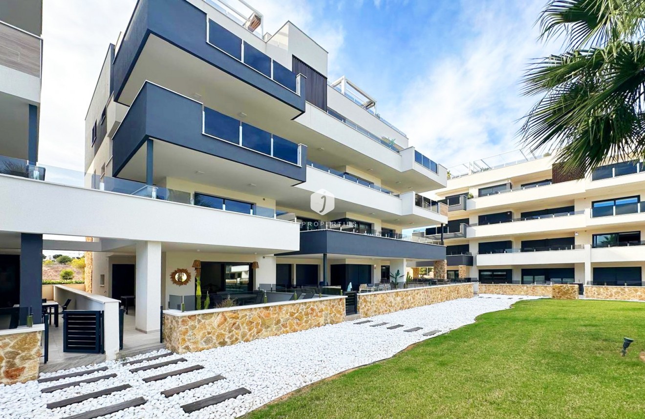 Tweedehands - Appartement / flat -
Torrevieja - Costa Blanca