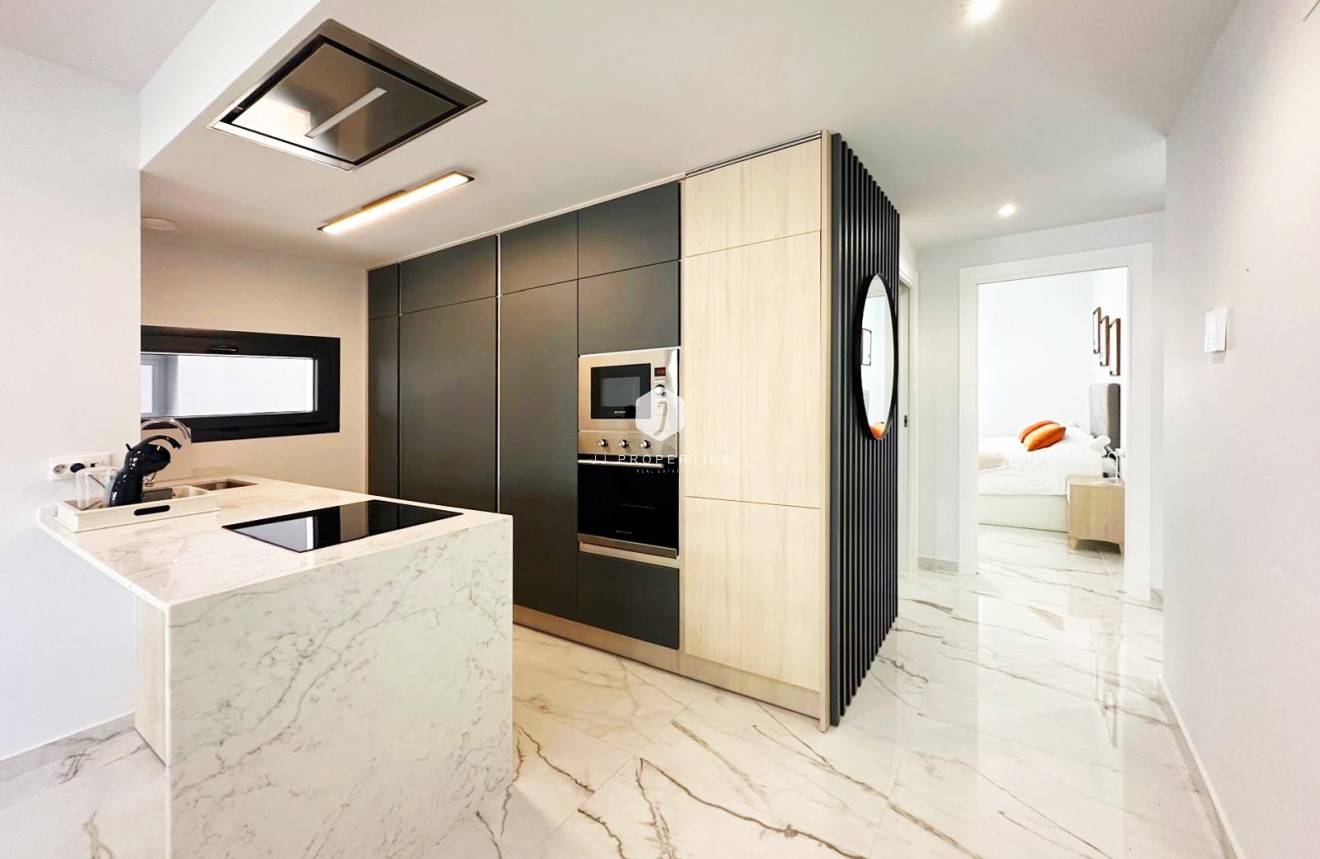 Tweedehands - Appartement / flat -
Torrevieja - Costa Blanca