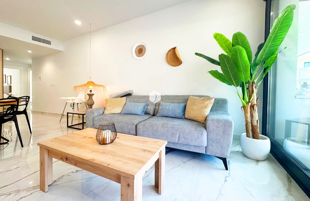 Tweedehands - Appartement / flat -
Torrevieja - Costa Blanca