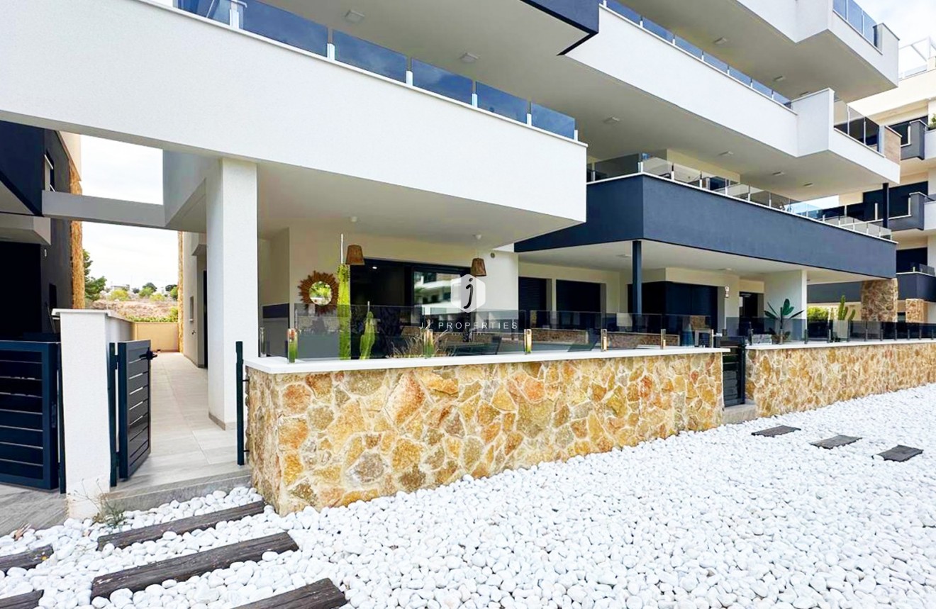 Tweedehands - Appartement / flat -
Torrevieja - Costa Blanca