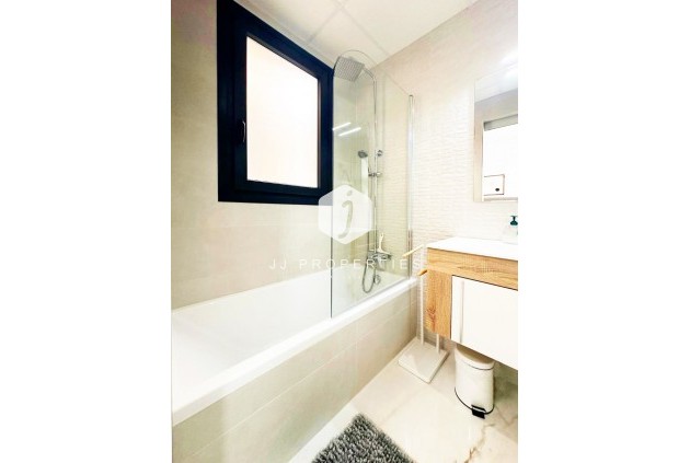 Tweedehands - Appartement / flat -
Torrevieja - Costa Blanca