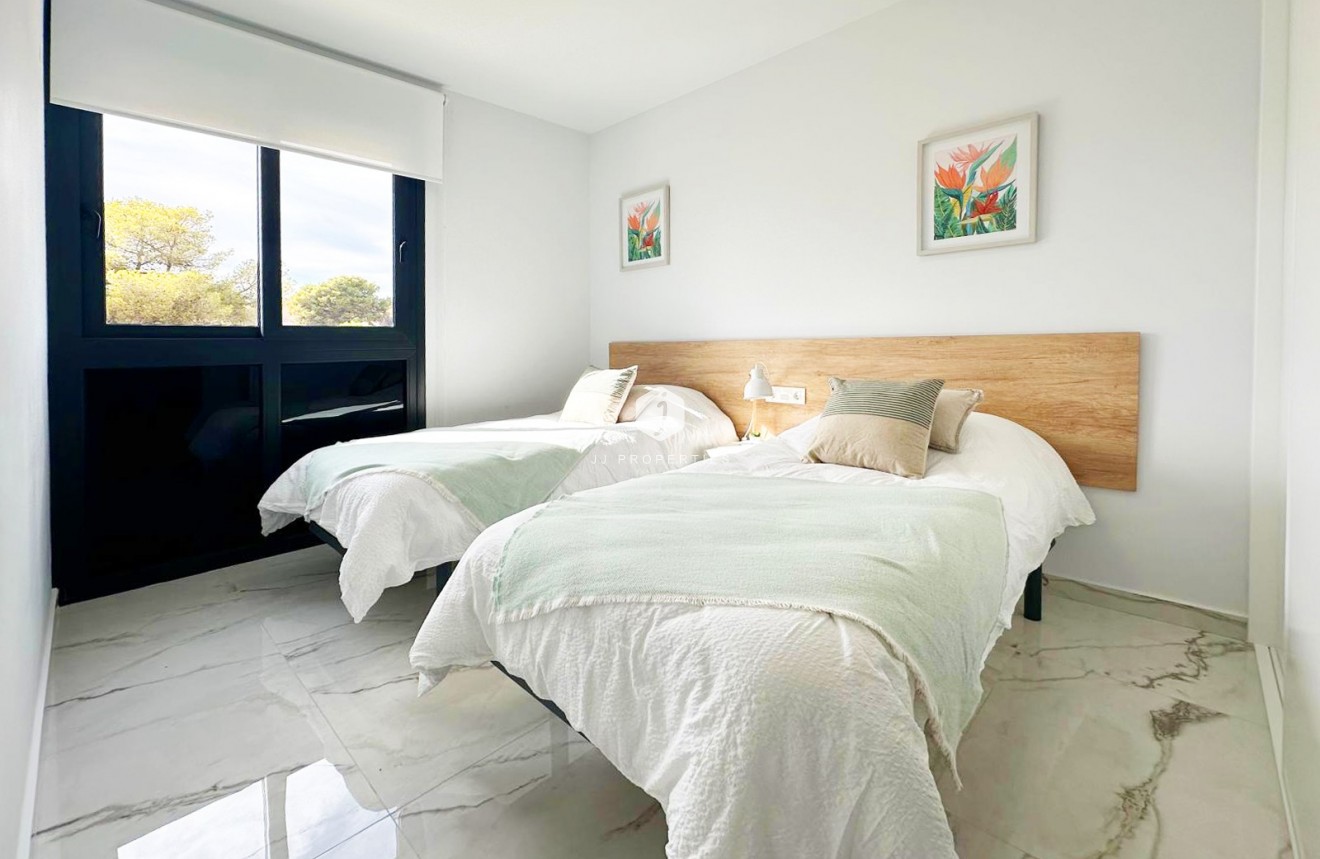 Tweedehands - Appartement / flat -
Torrevieja - Costa Blanca