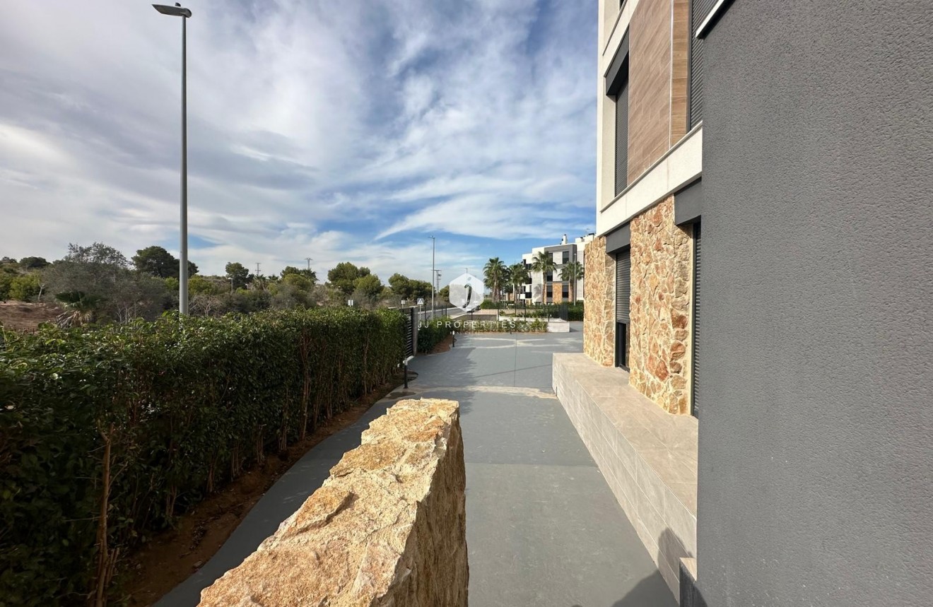 Tweedehands - Appartement / flat -
Torrevieja - Costa Blanca