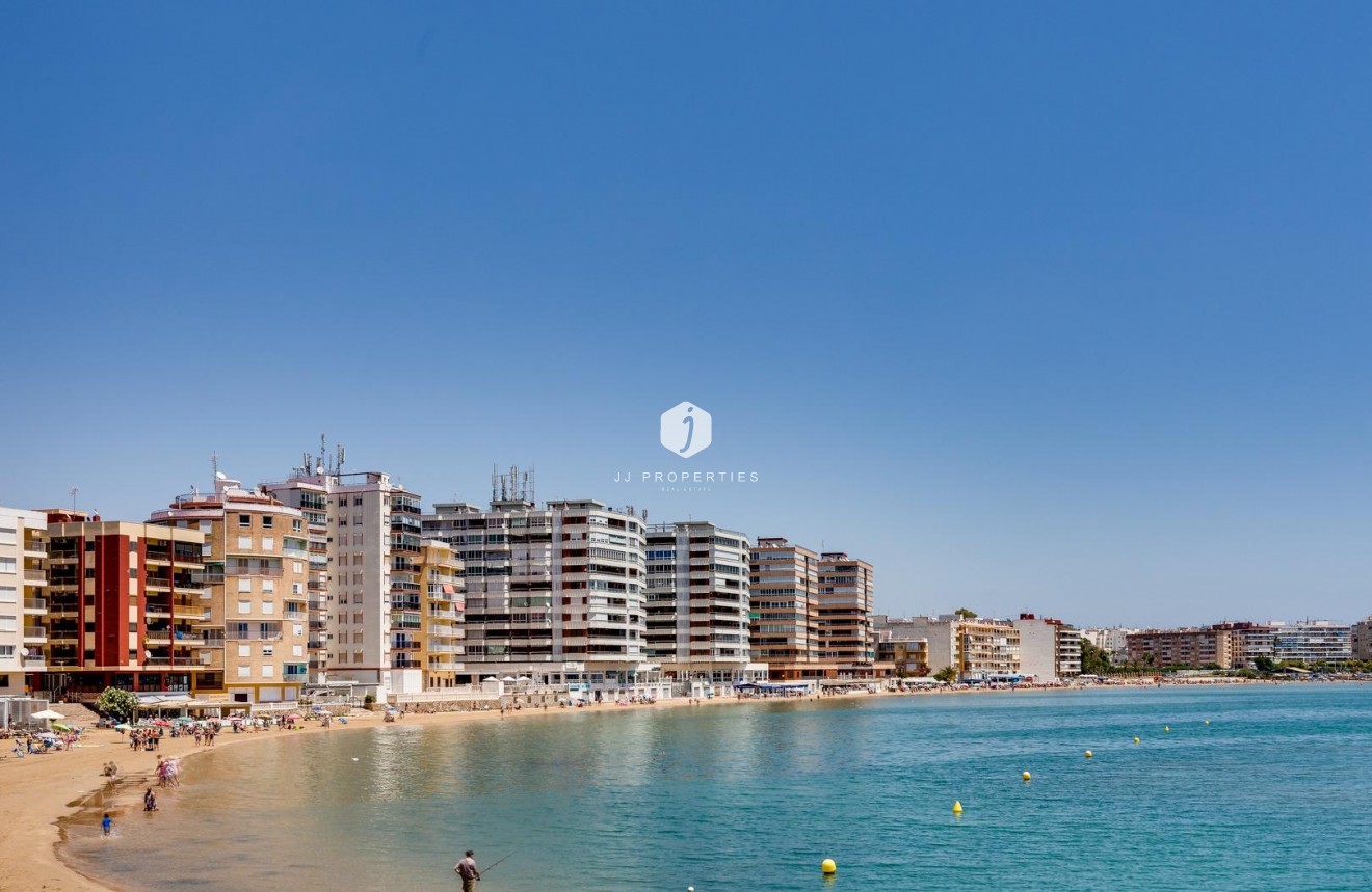 Aus zweiter Hand - Wohnung -
Torrevieja - Acequion