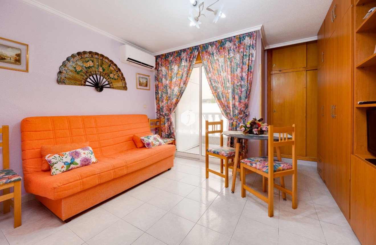 Aus zweiter Hand - Wohnung -
Torrevieja - Acequion