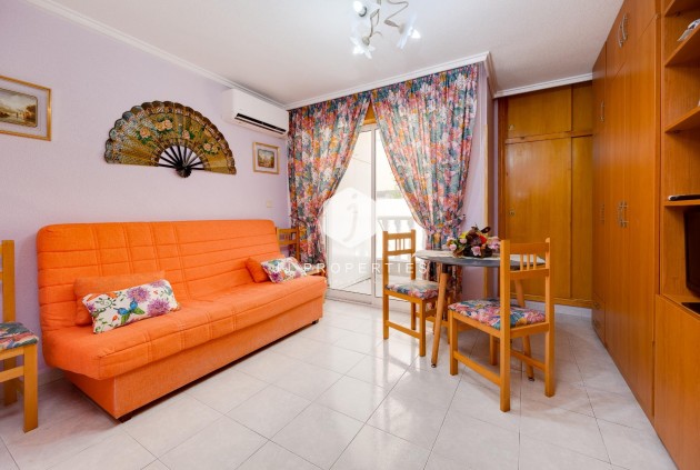 Aus zweiter Hand - Wohnung -
Torrevieja - Acequion