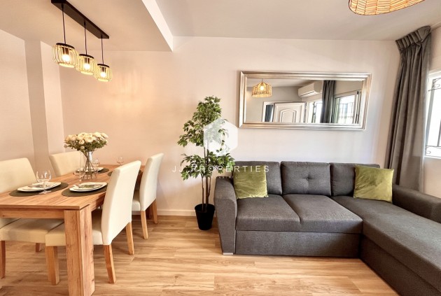 Tweedehands - Chalet -
Playa Flamenca - Costa Blanca