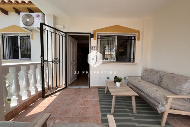 Tweedehands - Chalet -
Playa Flamenca - Costa Blanca