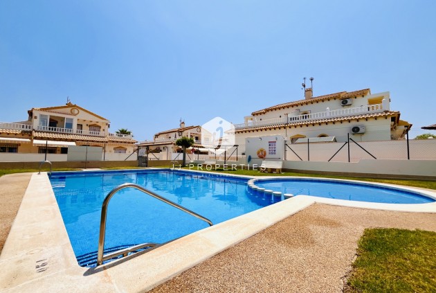 Tweedehands - Chalet -
Playa Flamenca - Costa Blanca
