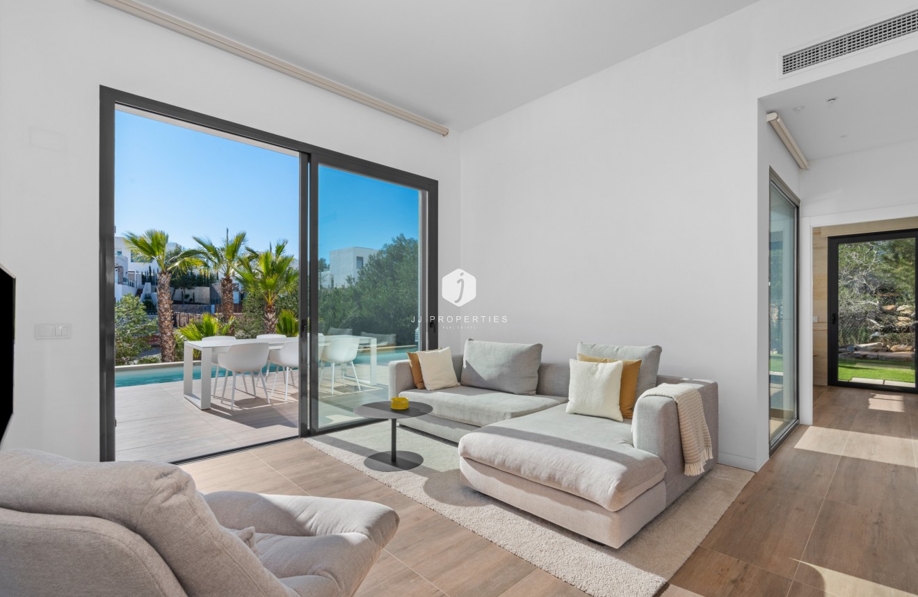 Tweedehands - Villa -
Dehesa de Campoamor - Costa Blanca