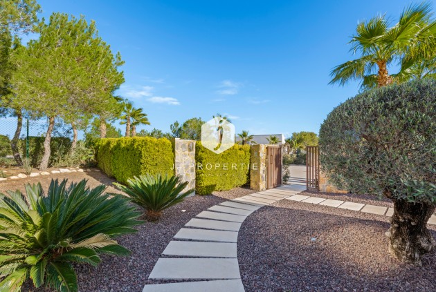 Tweedehands - Villa -
Dehesa de Campoamor - Costa Blanca