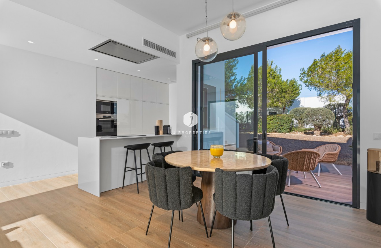 Tweedehands - Villa -
Dehesa de Campoamor - Costa Blanca