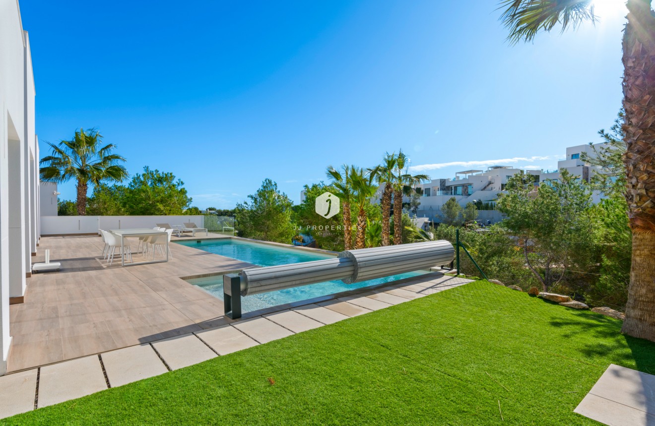 Tweedehands - Villa -
Dehesa de Campoamor - Costa Blanca