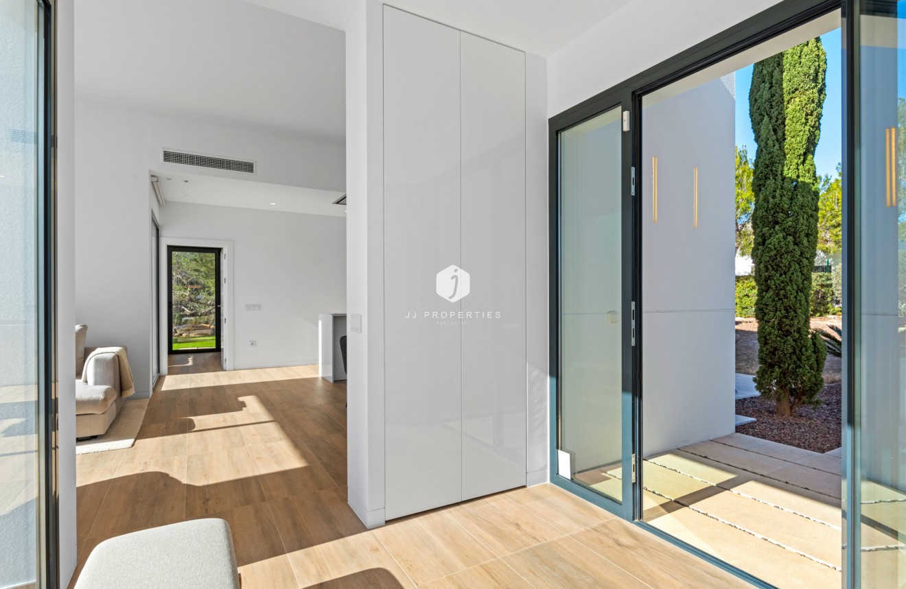 Tweedehands - Villa -
Dehesa de Campoamor - Costa Blanca