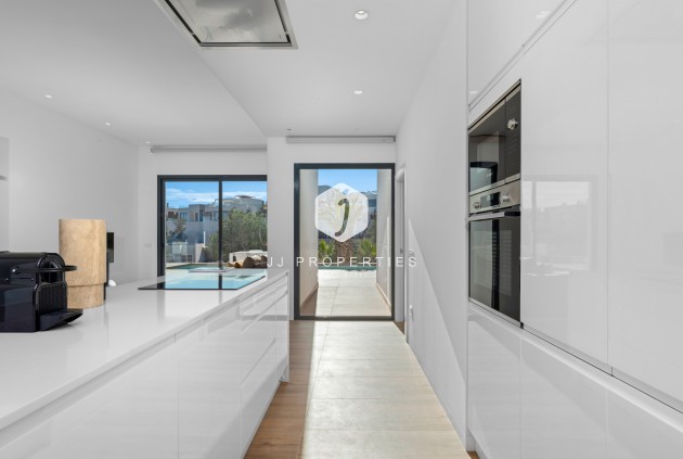 Tweedehands - Villa -
Dehesa de Campoamor - Costa Blanca