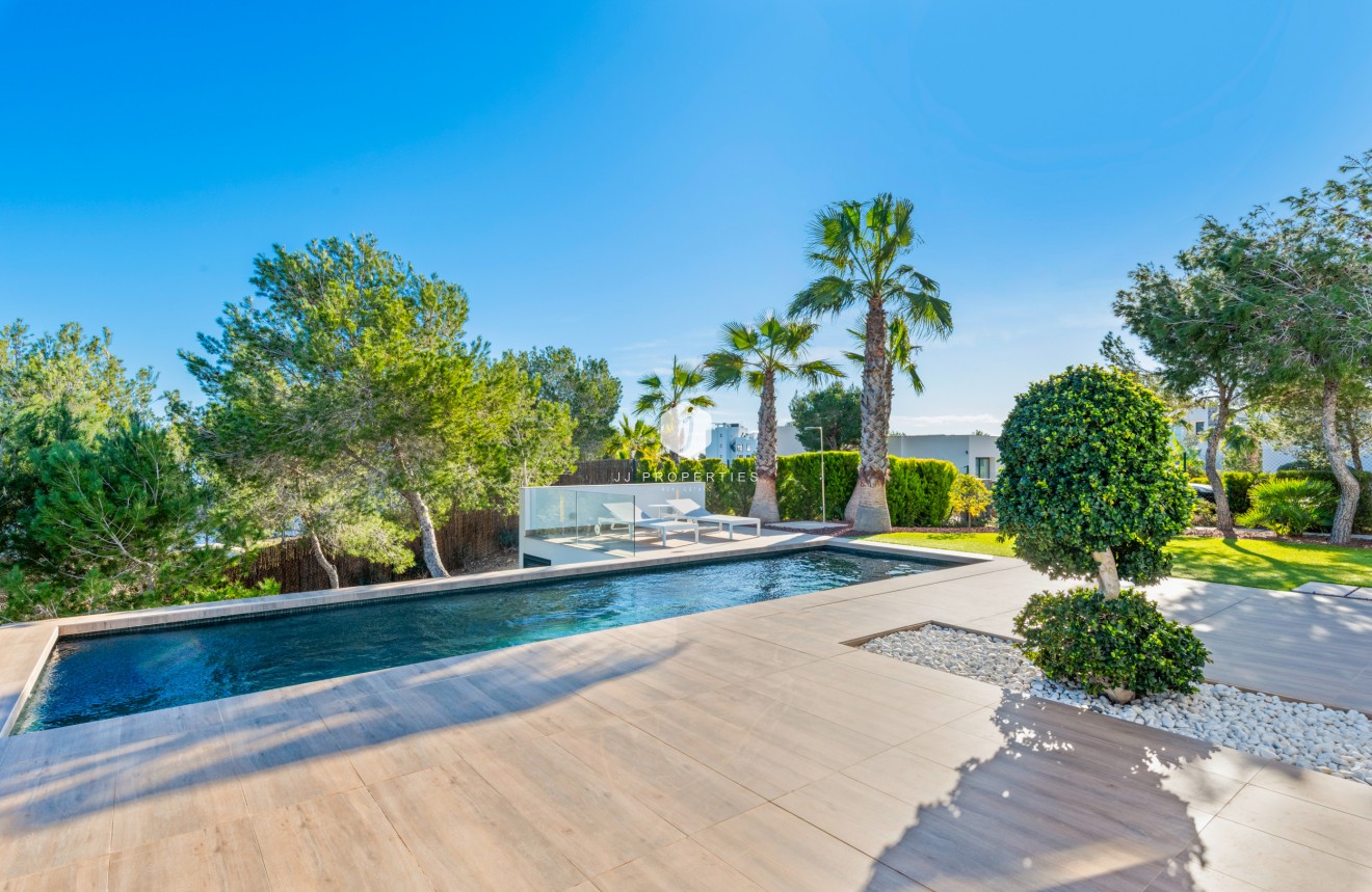 Tweedehands - Villa -
Dehesa de Campoamor - Costa Blanca