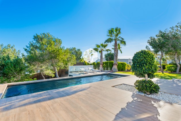 Tweedehands - Villa -
Dehesa de Campoamor - Costa Blanca