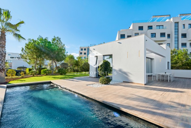 Tweedehands - Villa -
Dehesa de Campoamor - Costa Blanca