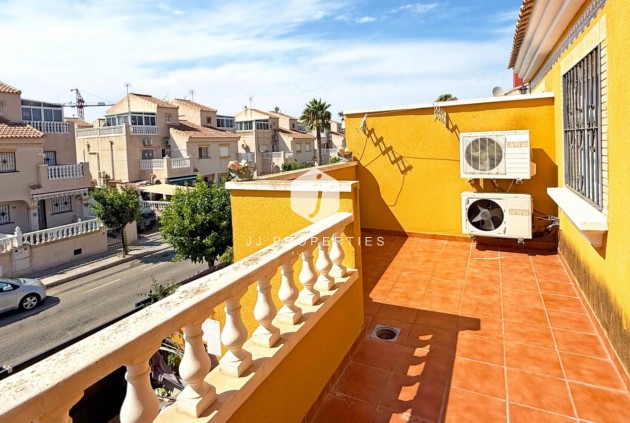 Tweedehands - Chalet -
Torrevieja - Costa Blanca