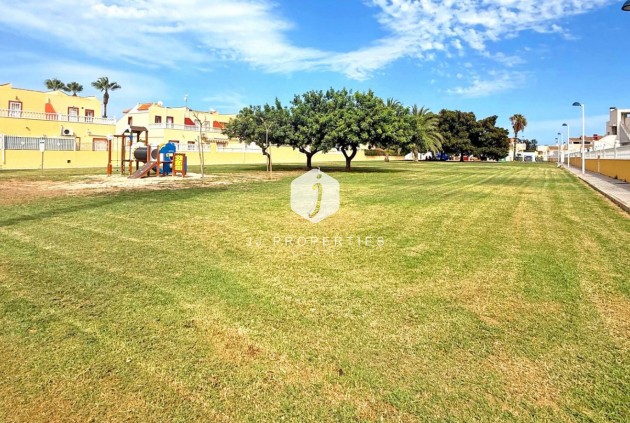 Tweedehands - Chalet -
Torrevieja - Costa Blanca