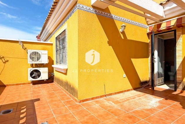 Tweedehands - Chalet -
Torrevieja - Costa Blanca