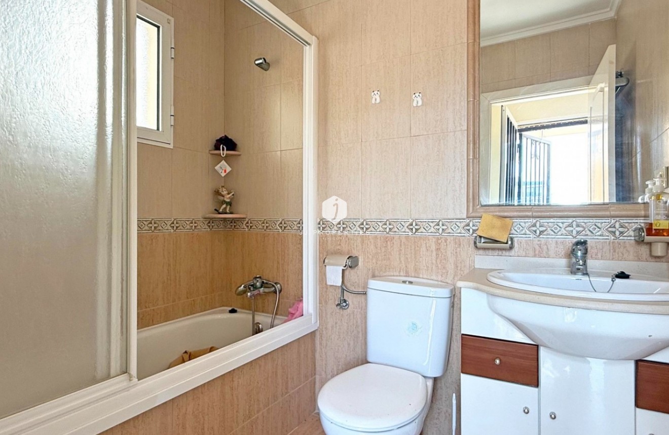 Tweedehands - Chalet -
Torrevieja - Costa Blanca