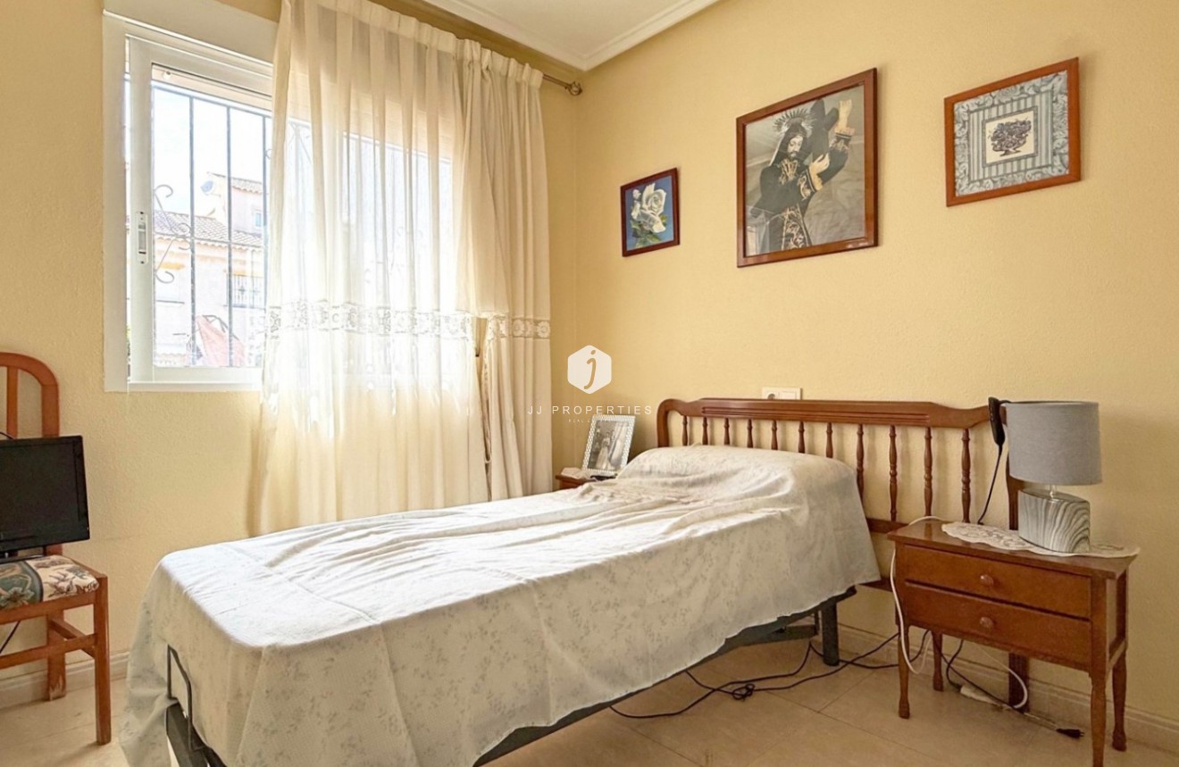 Tweedehands - Chalet -
Torrevieja - Costa Blanca