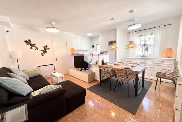 Tweedehands - Chalet -
San Miguel / Vistabella Golf - Inland