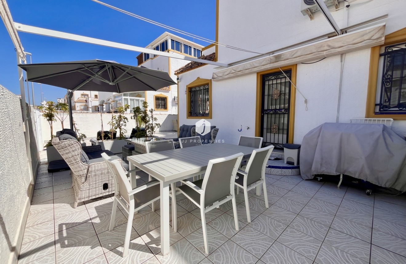 Tweedehands - Chalet -
San Miguel / Vistabella Golf - Inland