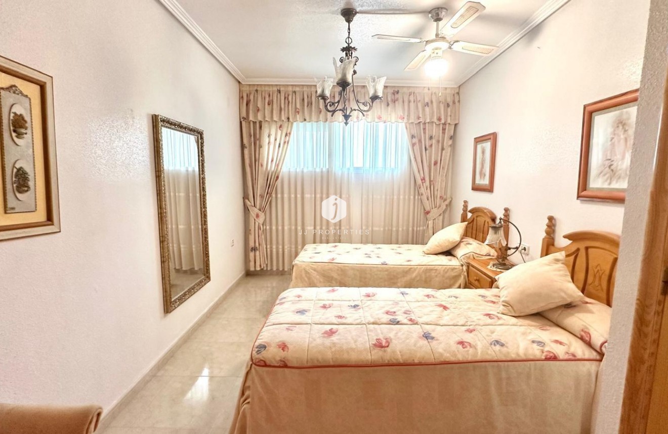 Tweedehands - Penthouse -
Torrevieja - Centro