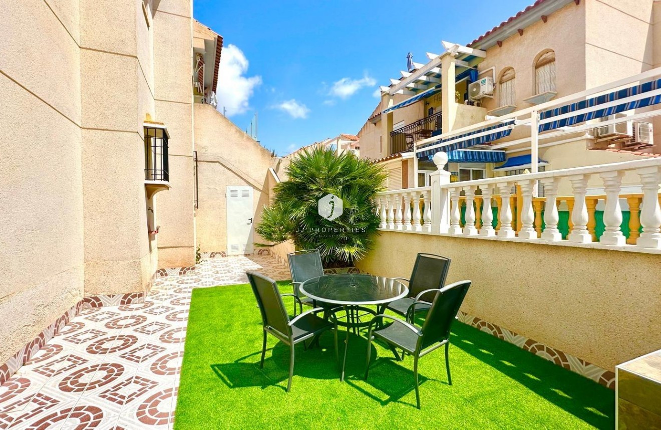 Resale - Apartment / flat -
Orihuela Costa - Playa Flamenca