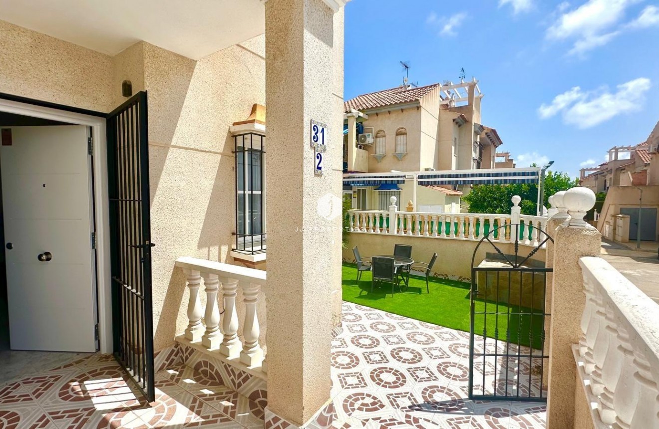 Resale - Apartment / flat -
Orihuela Costa - Playa Flamenca