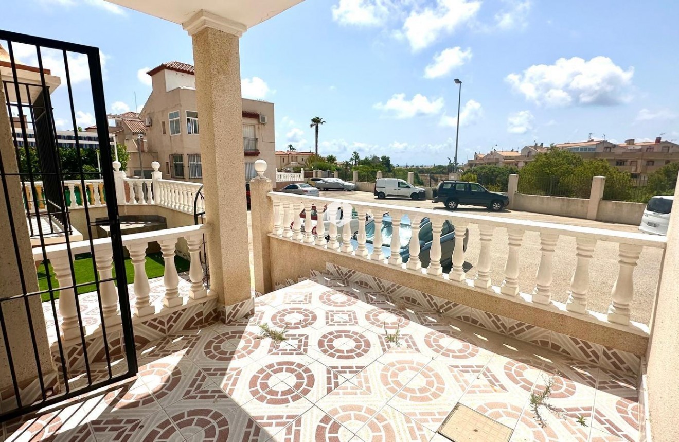 Resale - Apartment / flat -
Orihuela Costa - Playa Flamenca
